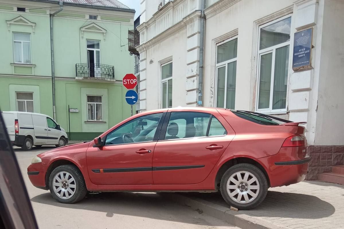 ТОП-18 місць рагульського паркування у Коломиї 5