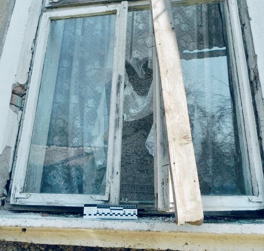 Вибив віконну раму та поцупив гроші в односельчанина 2