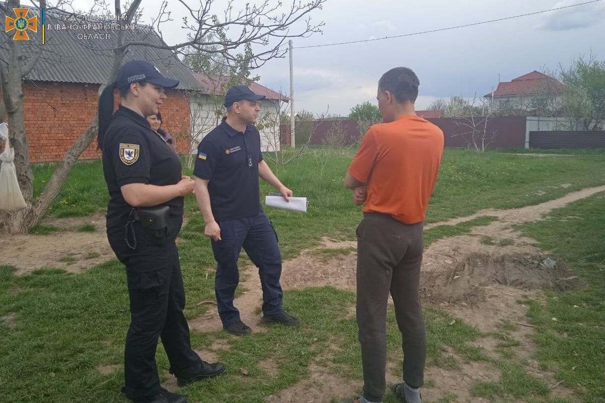 Палія сухої трави спіймали на гарячому просто під час рейду на Коломийщині 2