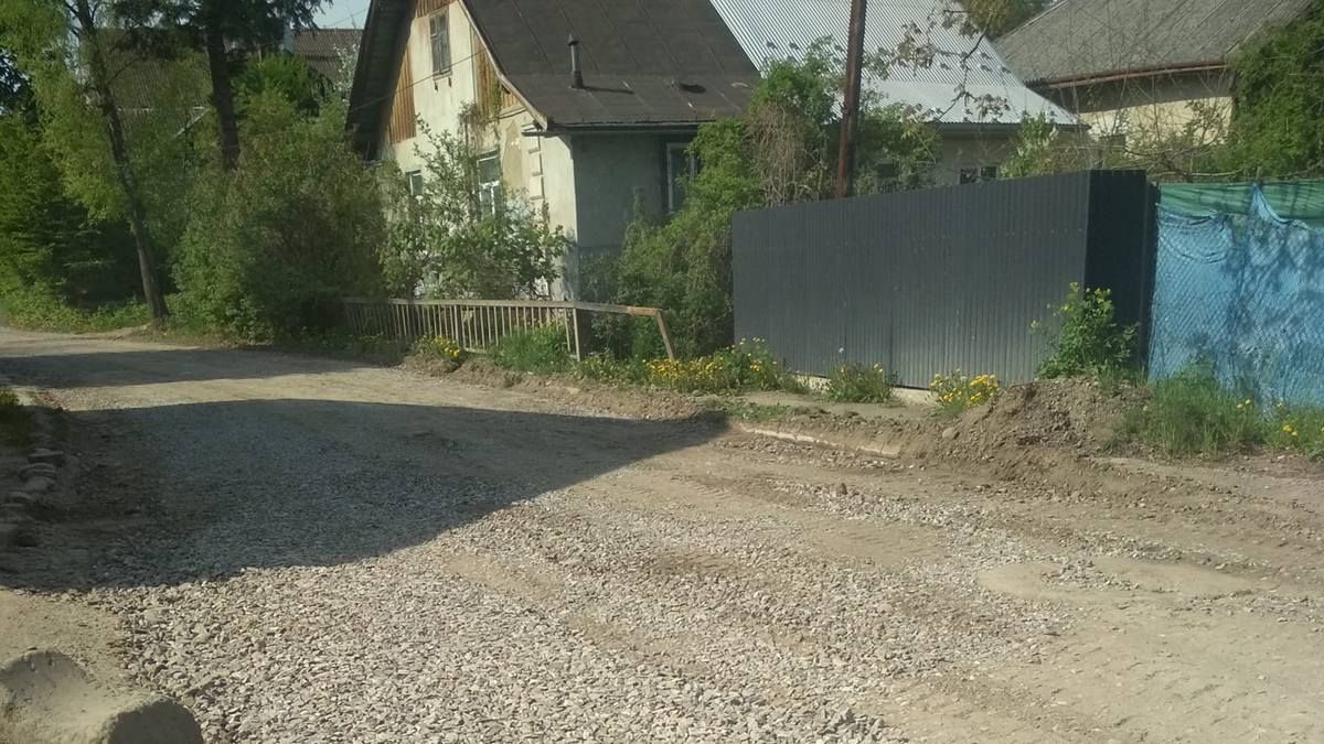 Овва! Багатостраждальну вулицю зашутрували 3