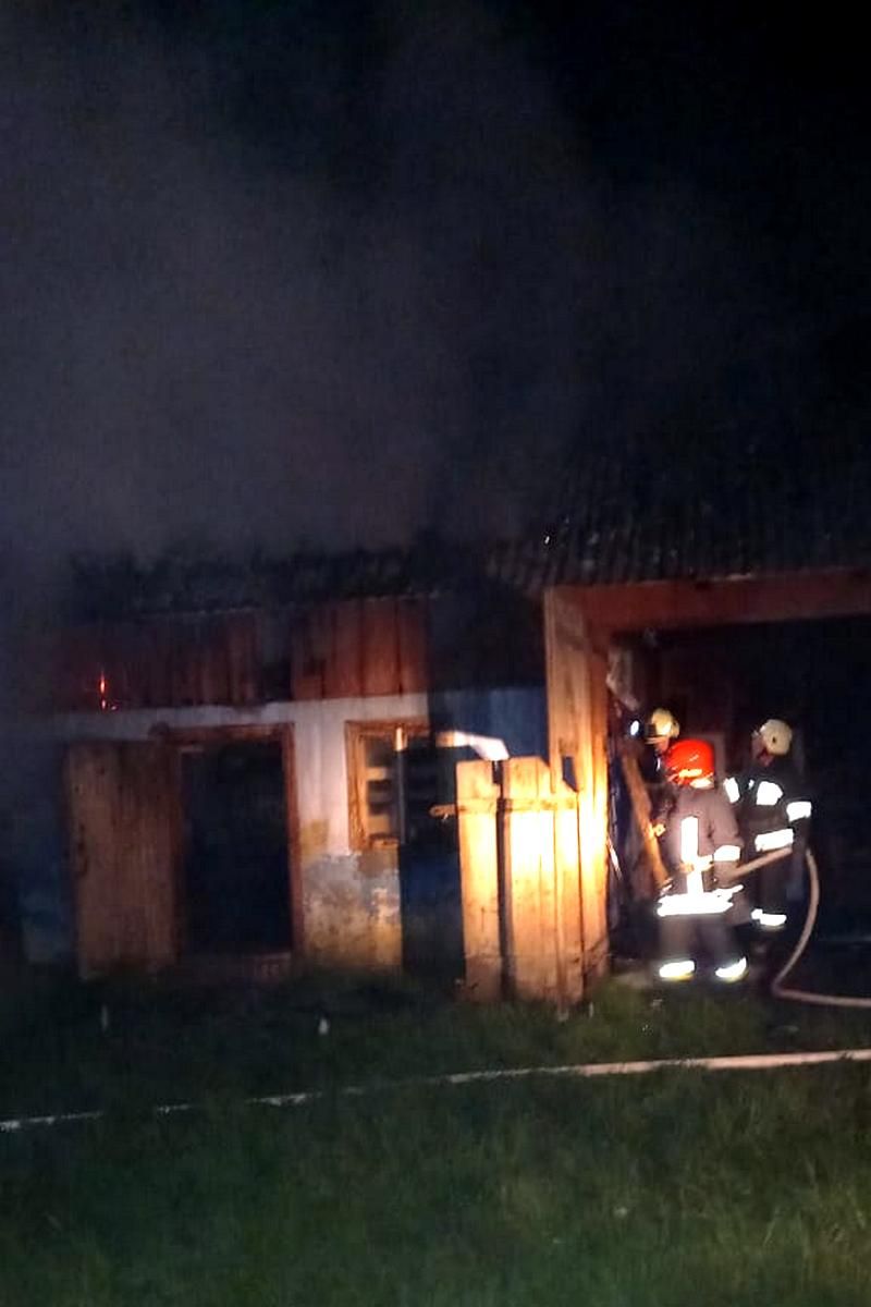 Вдосвіта в Коломиї горіла будівля 3