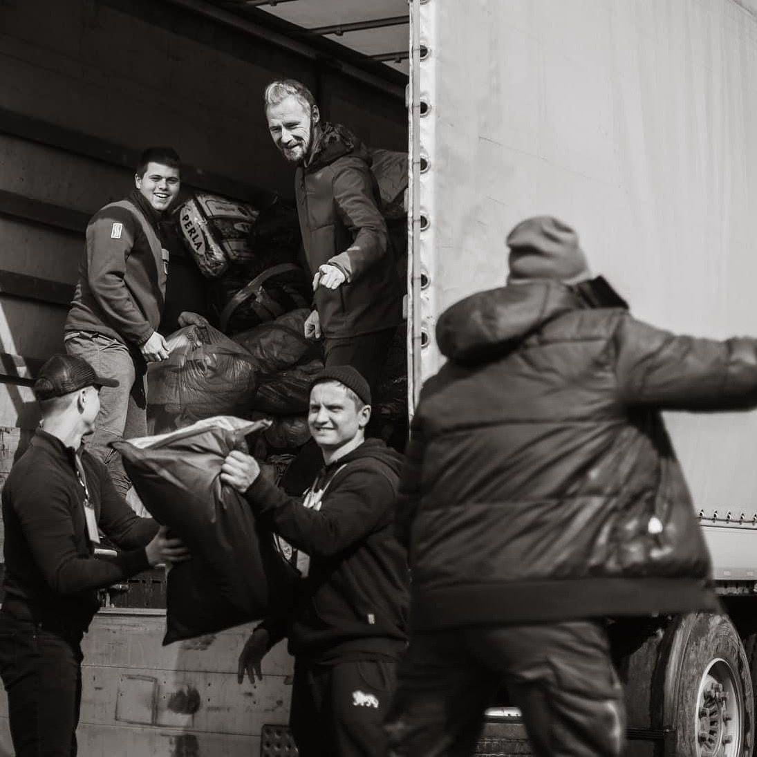 88-й день війни: чим живе Єдиний волонтерський центр у Коломиї 1