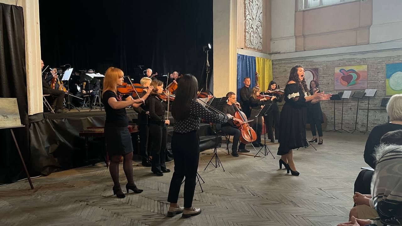 Мовчанням та музикою: у Коломиї вшанували пам'ять загиблих у ІІ Світовій та російсько-українській війні 3