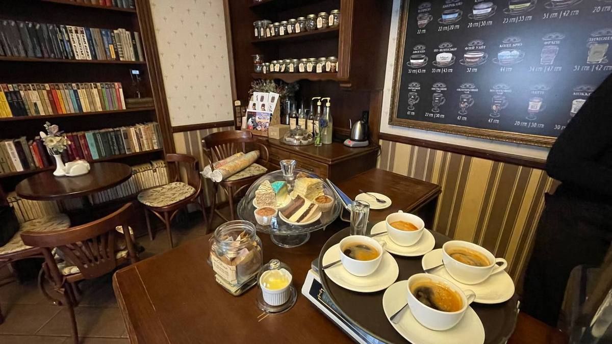 Бульвар з ароматом кави 3