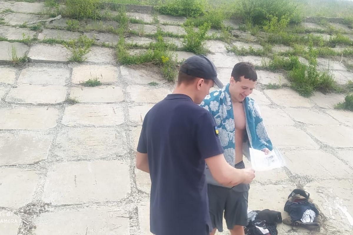 Рятувальники повчали коломиян безпеки на воді 5