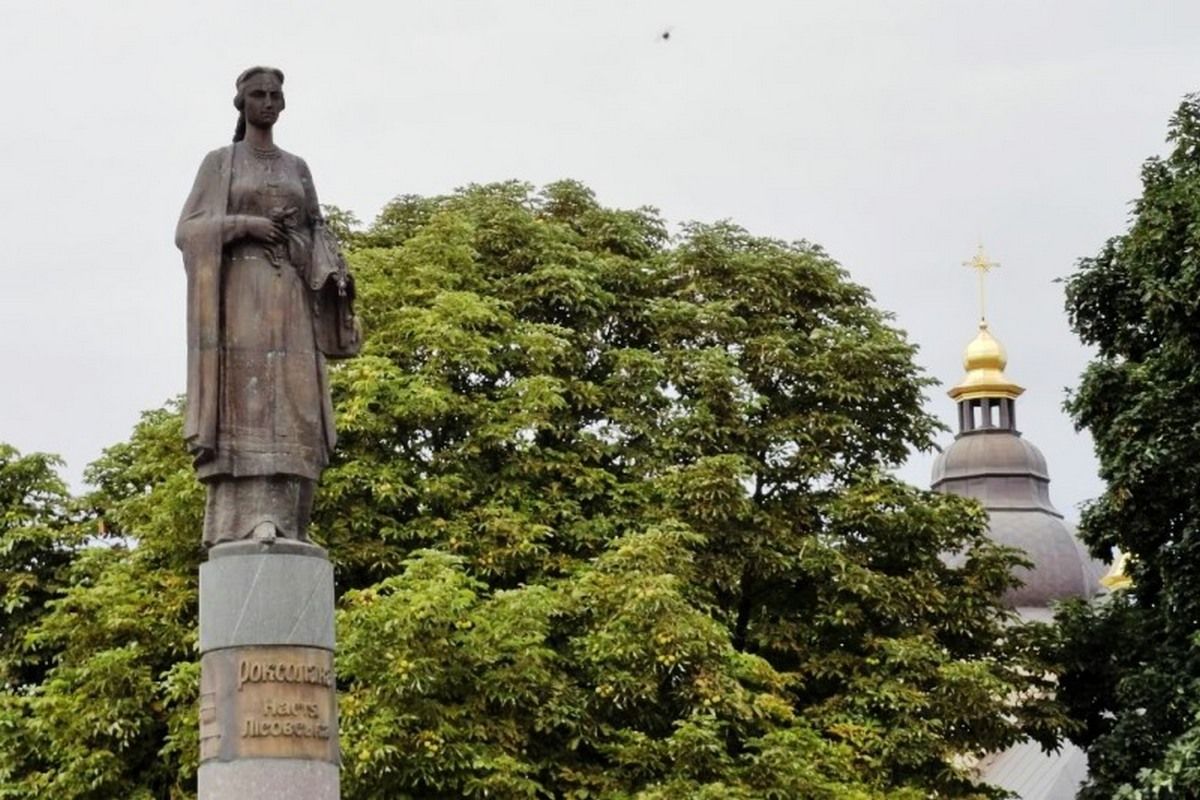 День емансіпе: Жанна д'Арк, суфражистки й українська Роксолана 2