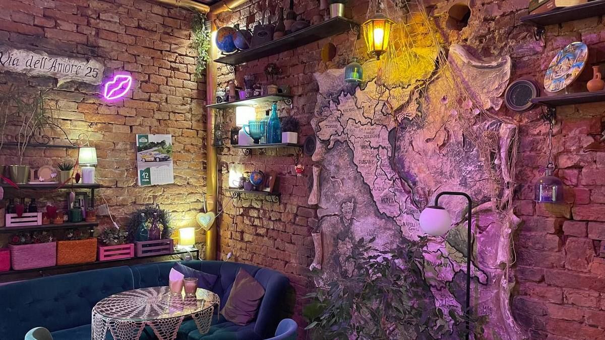 Бульвар з ароматом кави 21