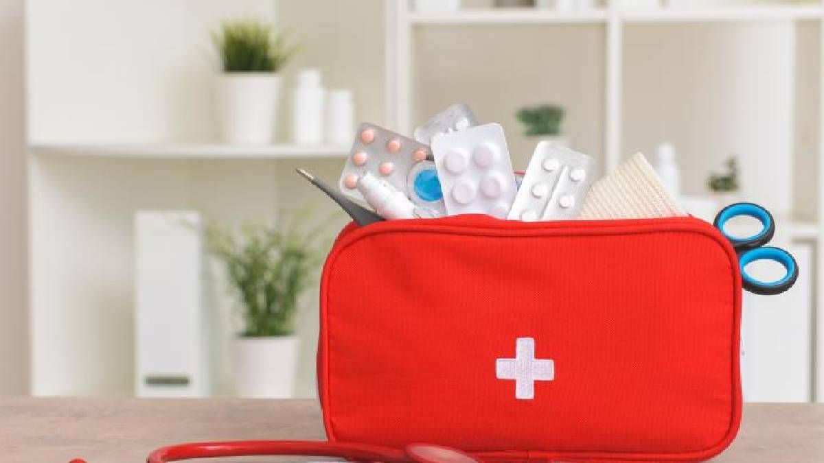 Як укомплектувати аптечку на всі випадки життя