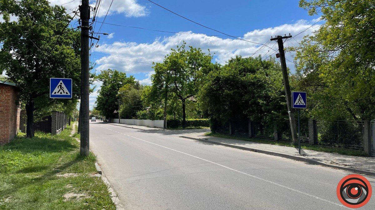 Знак є, а перейти дорогу страшно: на Міцкевича - новий пішохідний перехід 1