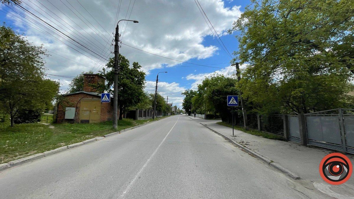 Знак є, а перейти дорогу страшно: на Міцкевича - новий пішохідний перехід 2