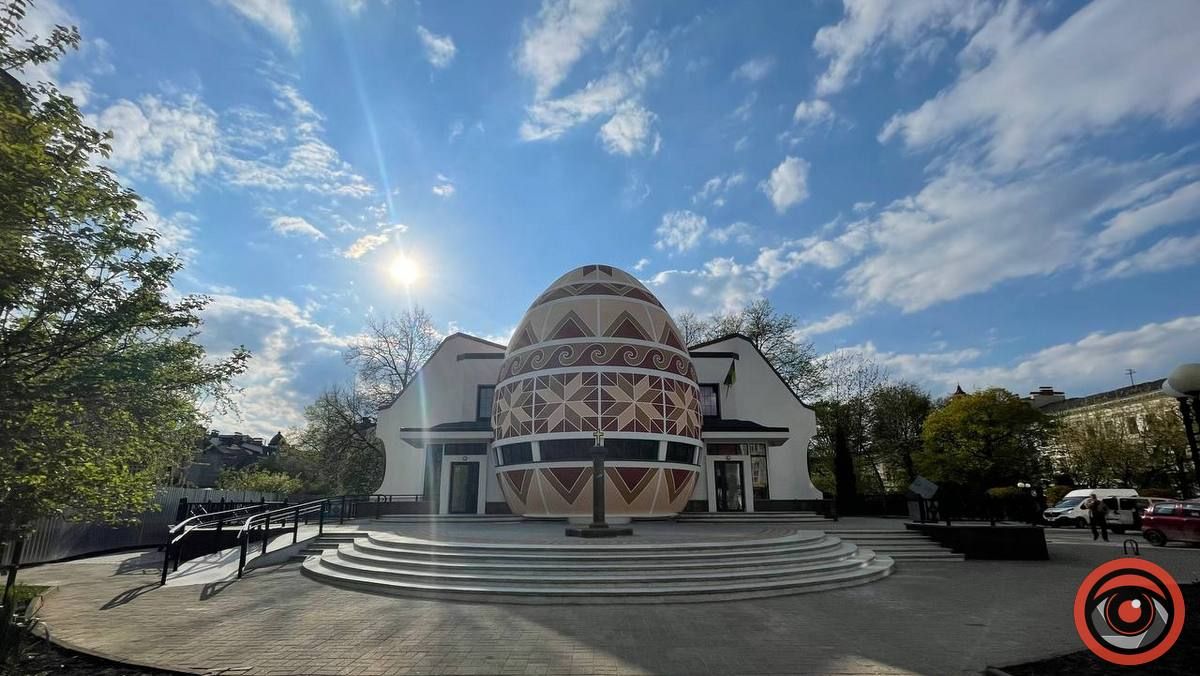 Реконструкцію площі в Коломиї буде здійснювати фірма з Надвірної зі статутним капіталом 1 тис грн 10