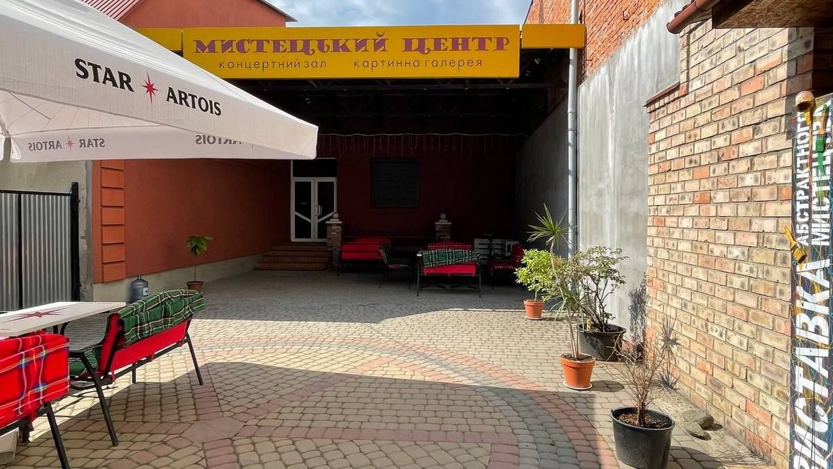 Бульвар з ароматом кави 29