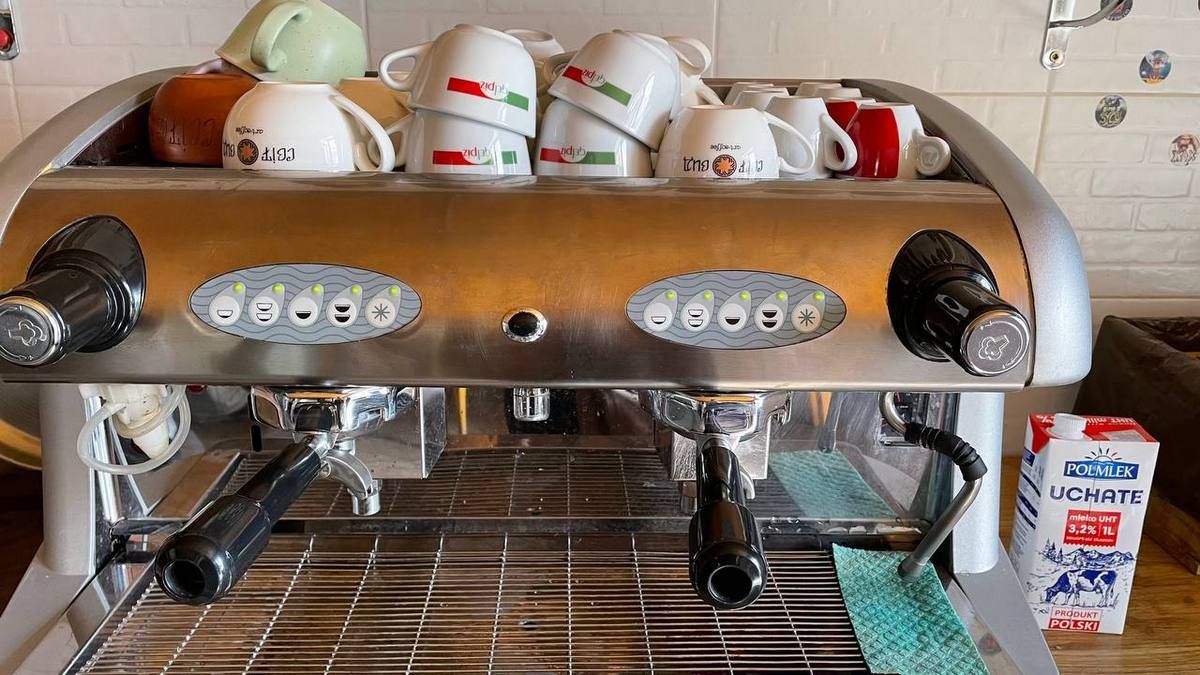 Бульвар з ароматом кави 27