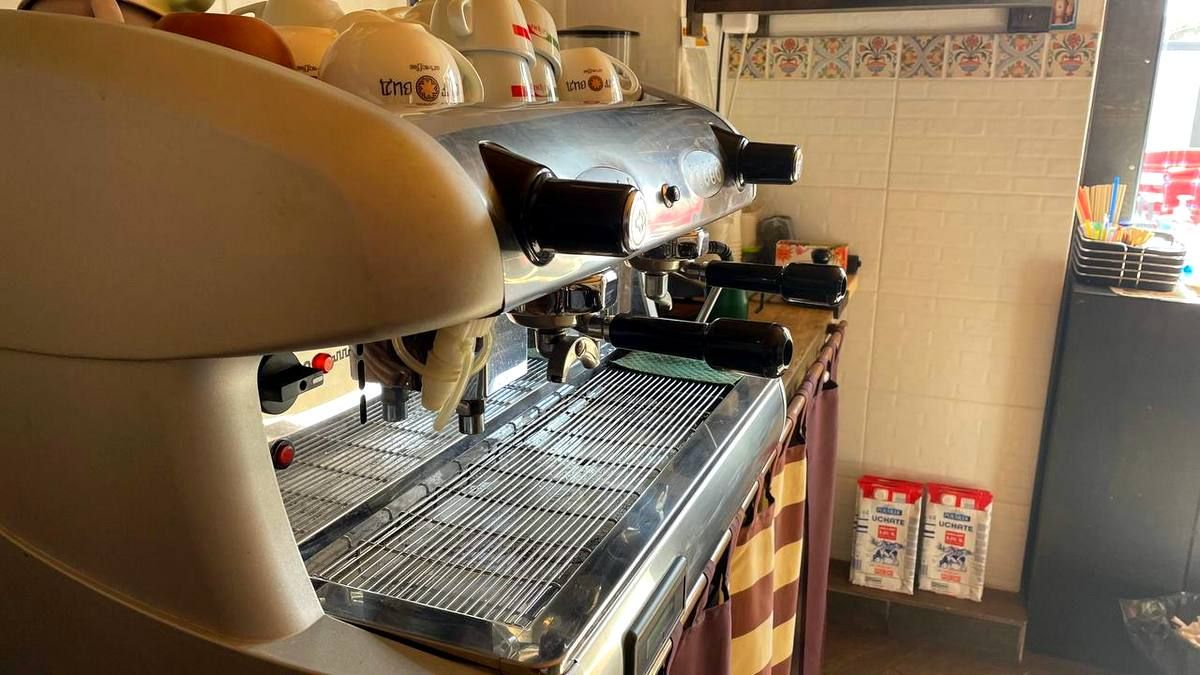 Бульвар з ароматом кави 28