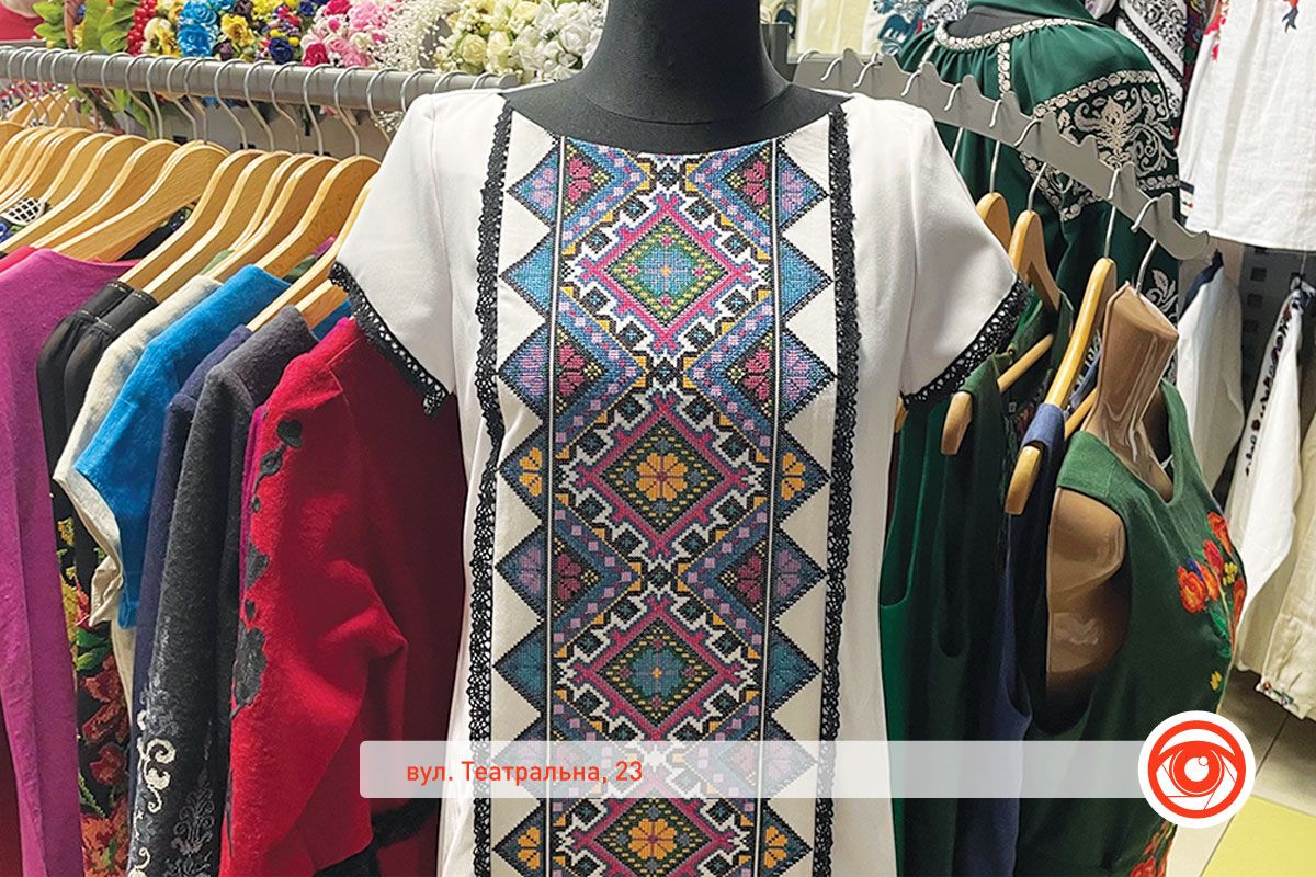 Топ-7 місць Коломиї, де можна придбати вишиванку 9