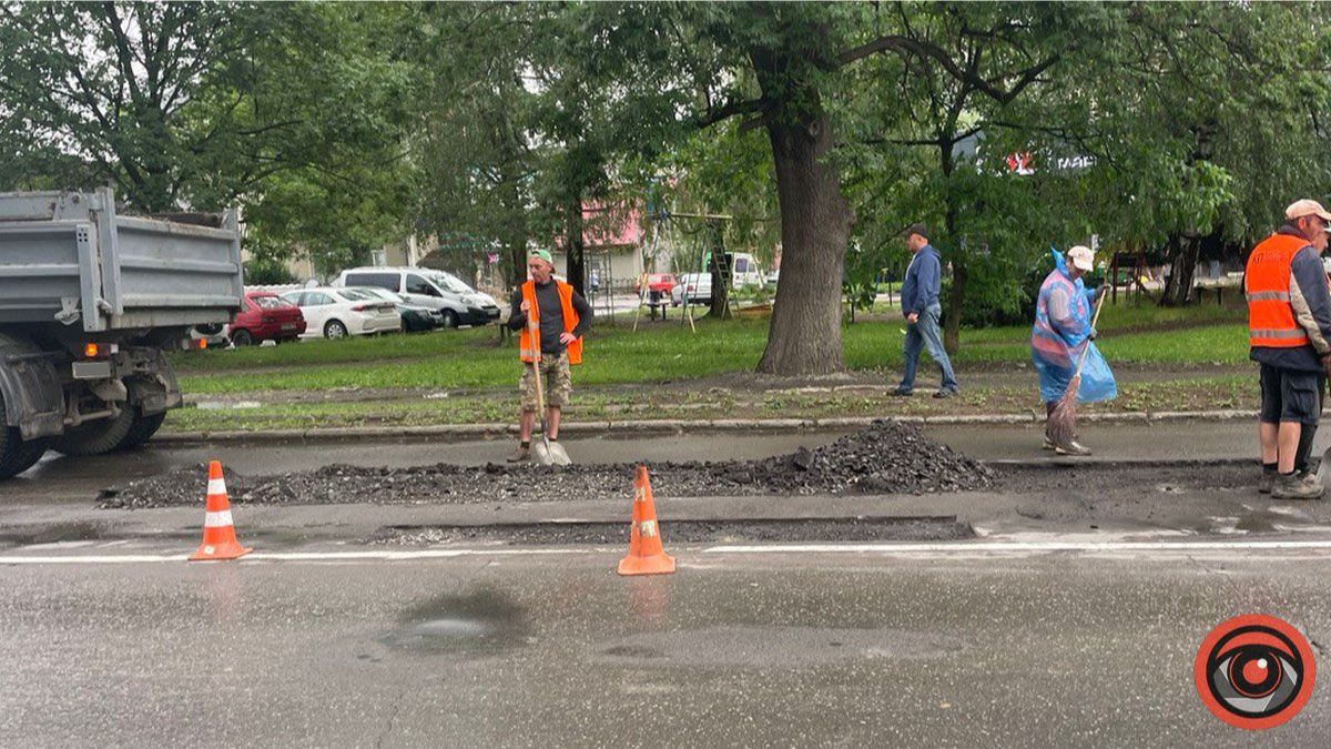 Обережно, ями! На вулиці Мазепи триває ремонт дороги 2