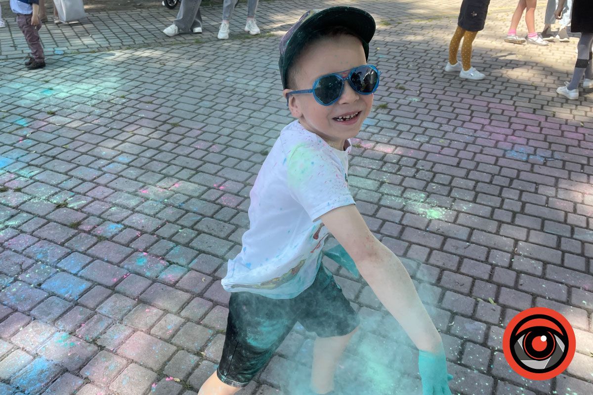 Яскраво, весело та шумно: діти розважалися у студентському сквері 2