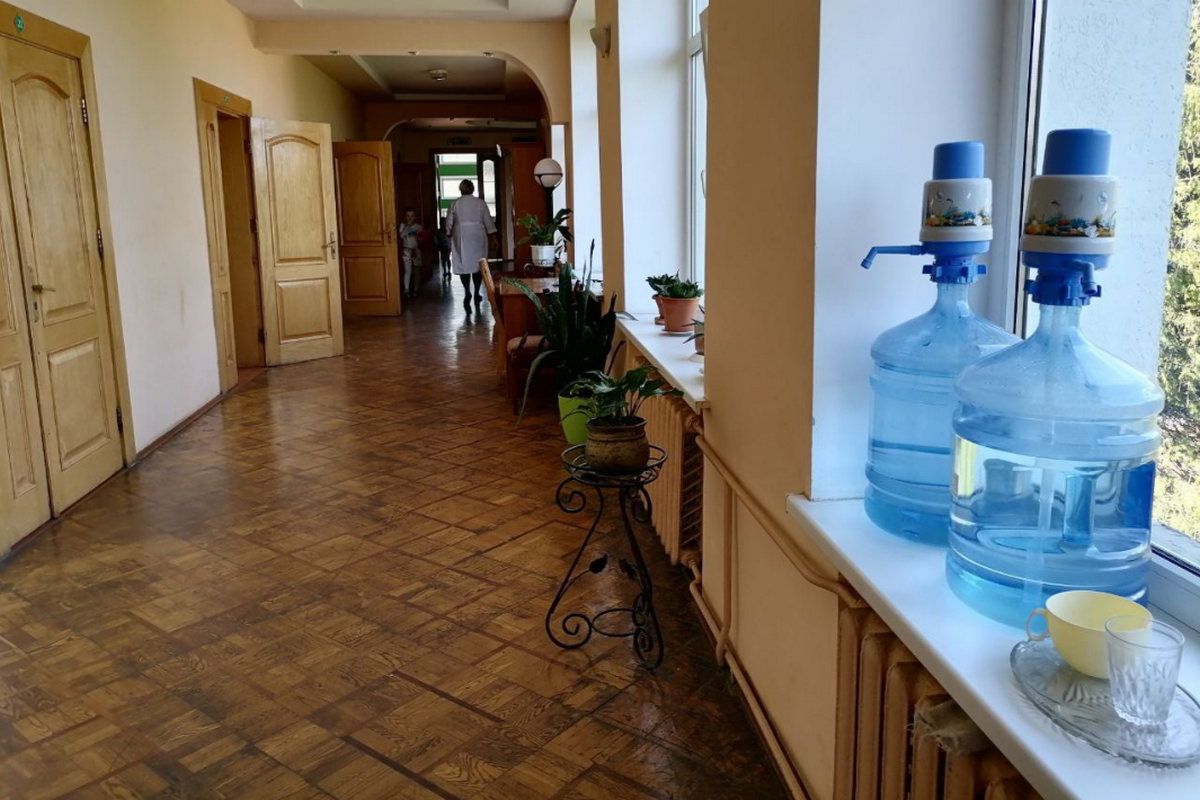 У санаторії на Прикарпатті виявили порушення прав дітей-переселенців 1