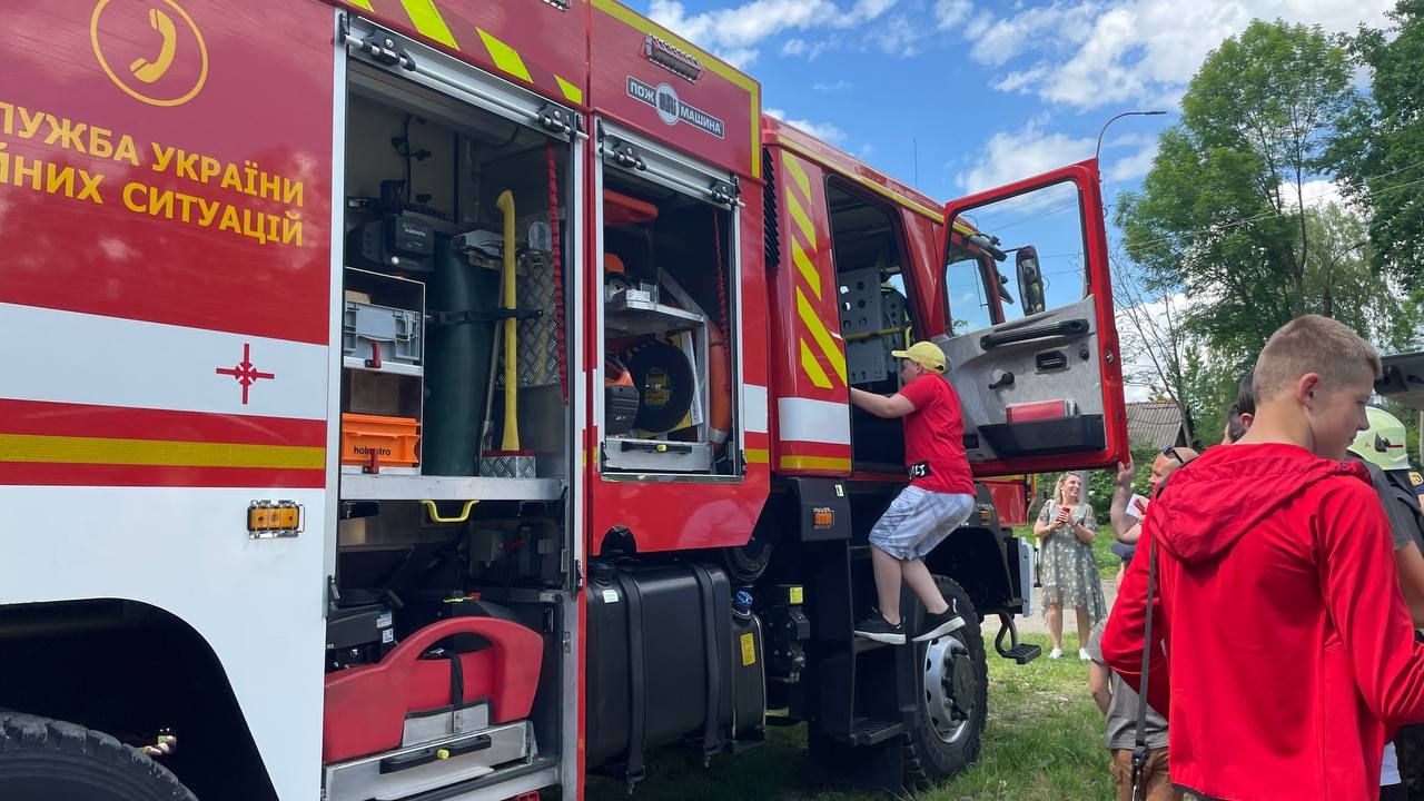 Бойове хрещення юних пожежників | Фоторепортаж 13