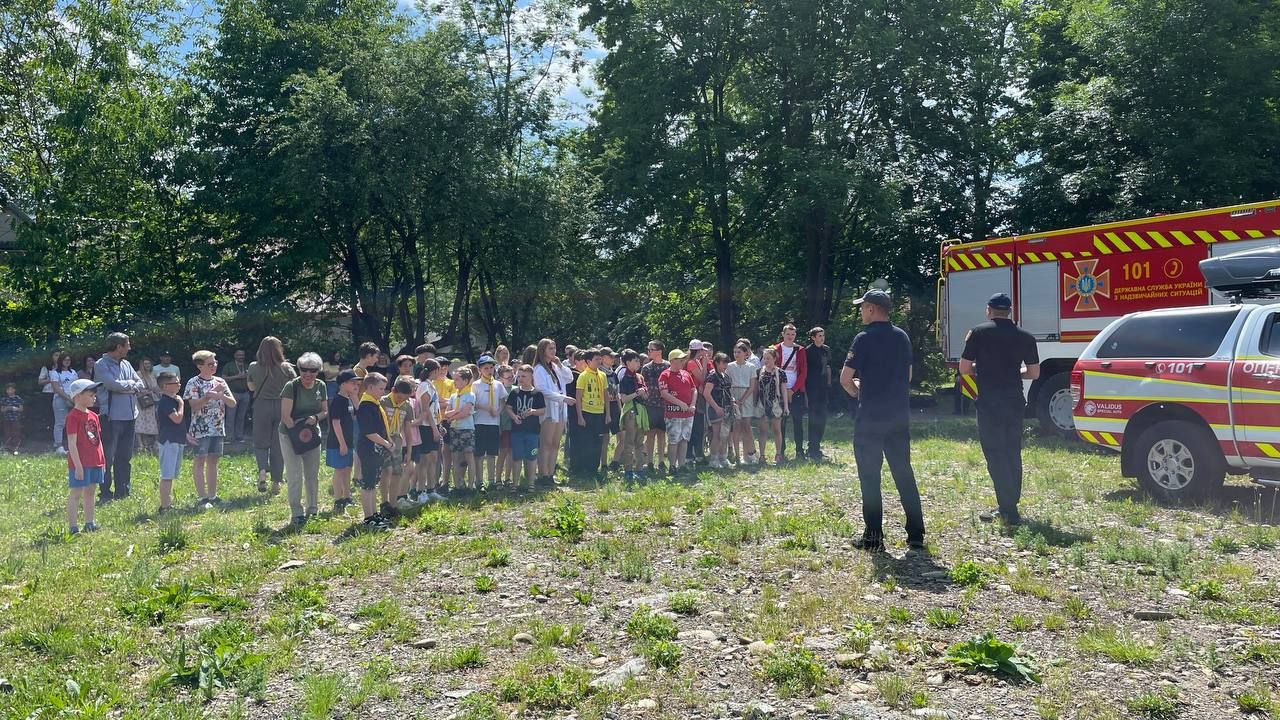 Бойове хрещення юних пожежників | Фоторепортаж 1
