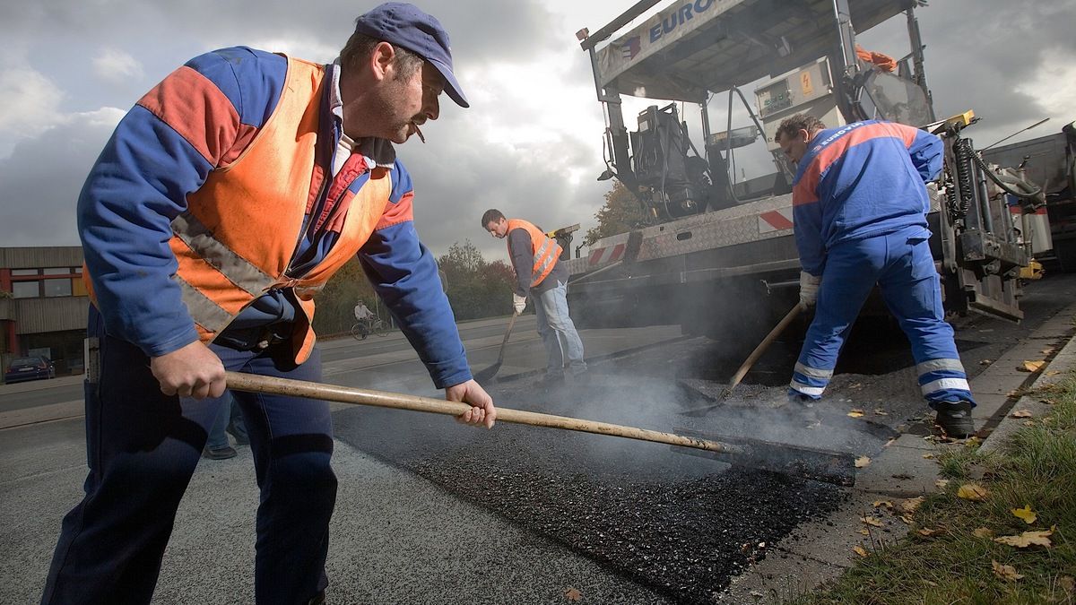 Знову схеми: за роботи, як не виконувались на Прикарпатті заплатили зайві 2 млн 600 тис грн