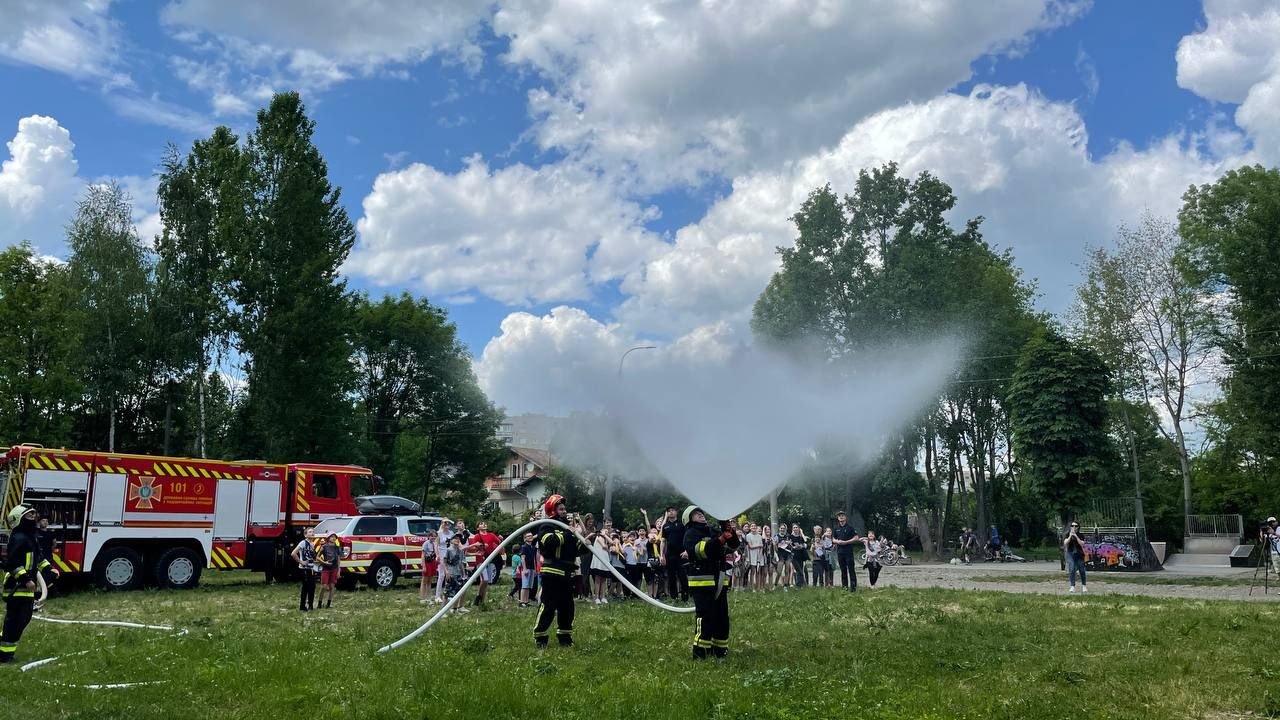 Бойове хрещення юних пожежників | Фоторепортаж 11