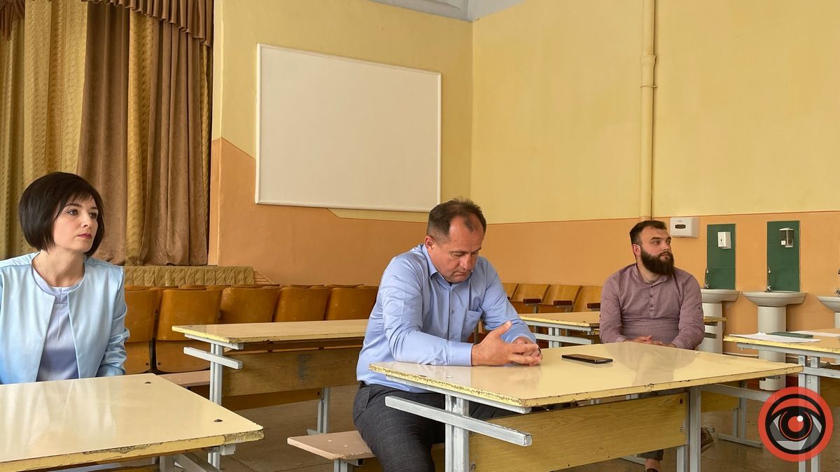 Хочете зберегти ліцей - економте! Міський голова наполягає, вчителі не відступають 4