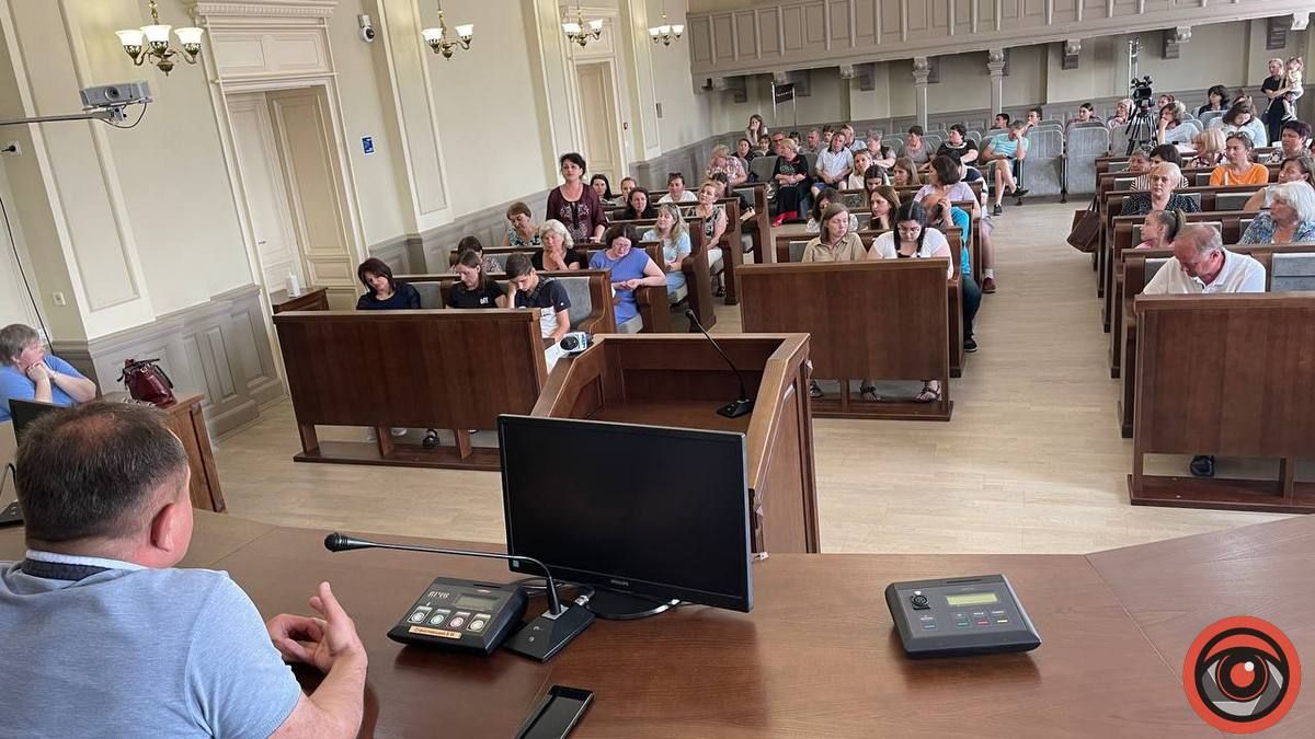 Чому ні: батьки і вчителі ліцею висловилися щодо планів ратуші розформувати старші класи 3