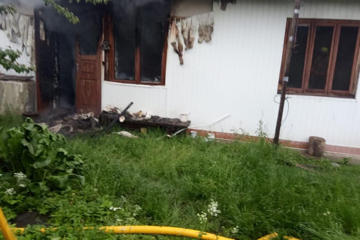 У селі Турка горіла літня кухня 4