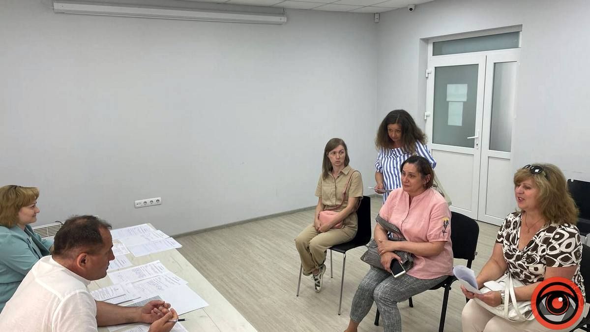 Випускники закінчать Коломийський ліцей №2, але в 10 клас - ні 2