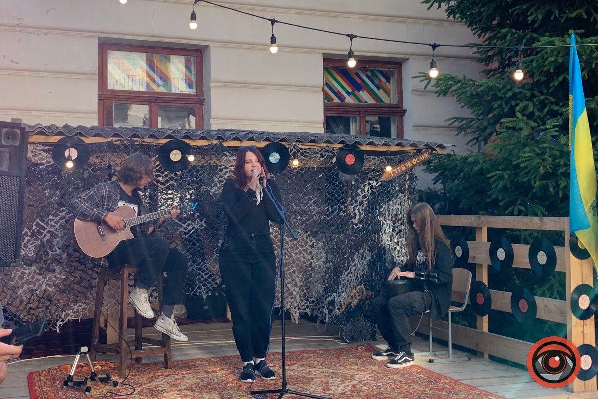 Де і як тепер "тусить" молодь у Коломиї. Фоторепортаж 1