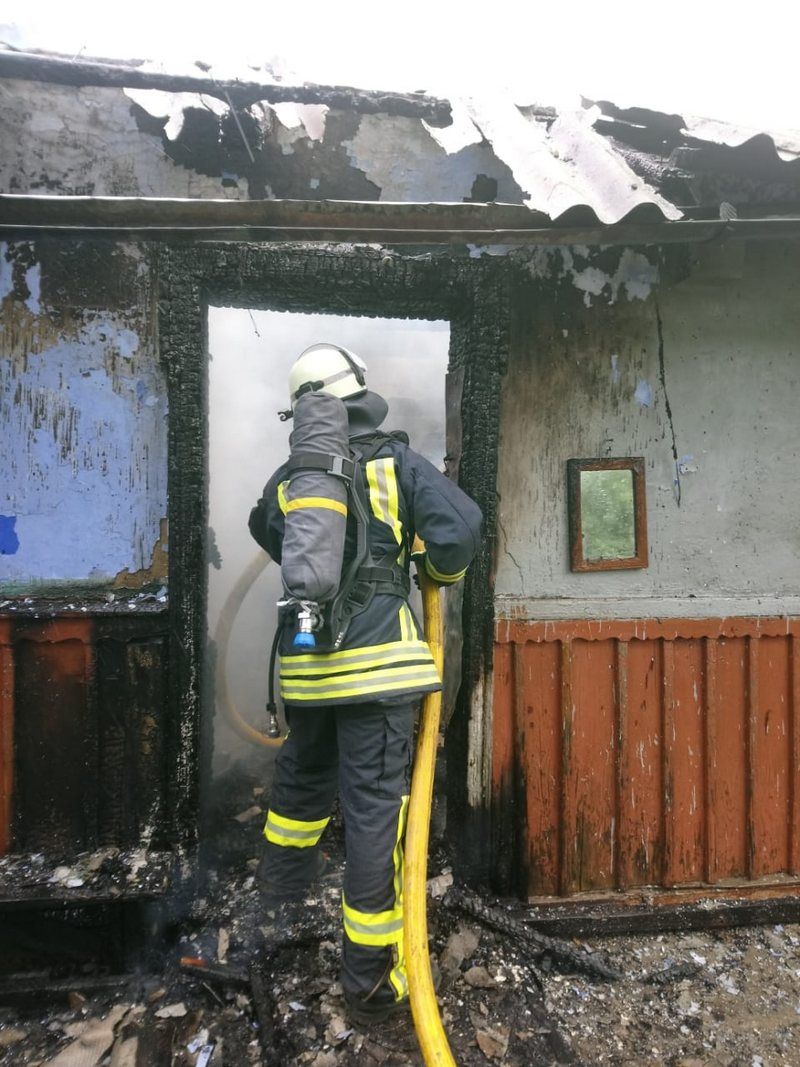 У селі Задубрівці на Коломийщині горіла хата 1