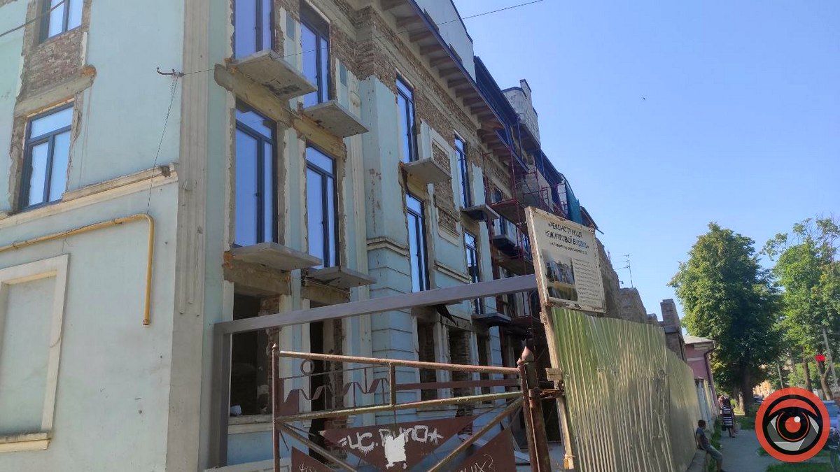 Вулиця Шухевича в Коломиї: контрасти 10