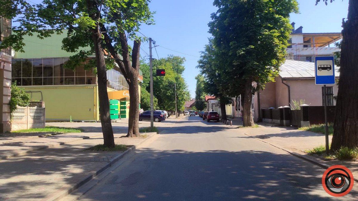 Вулиця Шухевича в Коломиї: контрасти 5