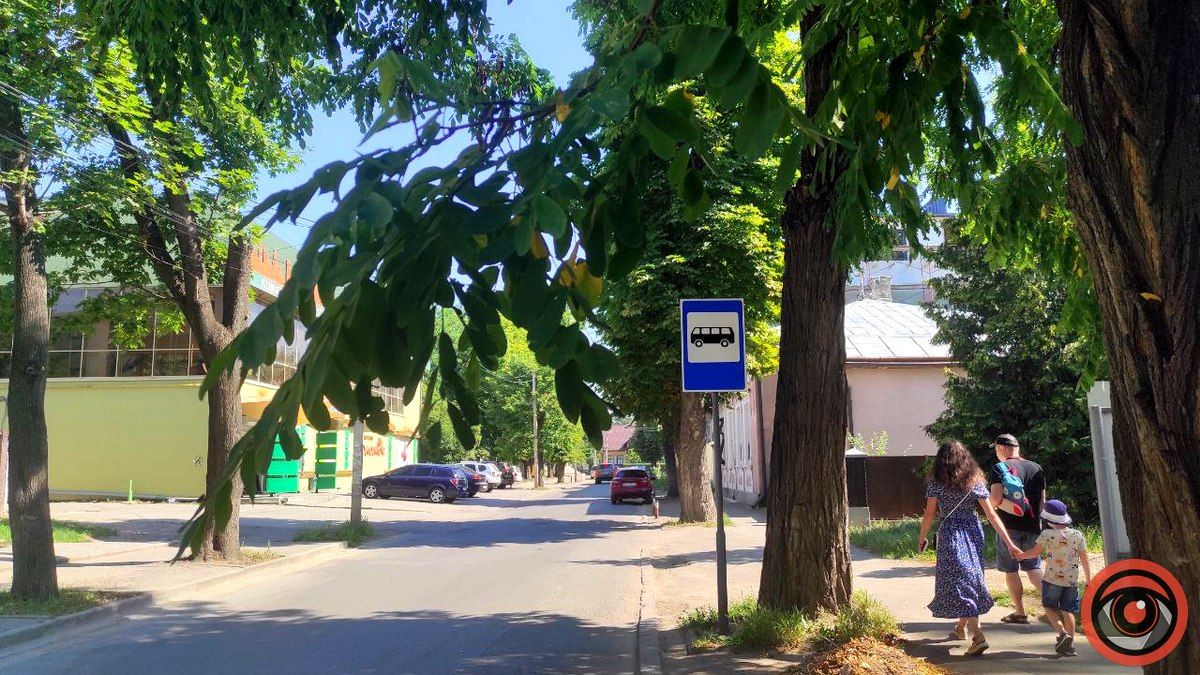 Вулиця Шухевича в Коломиї: контрасти 2