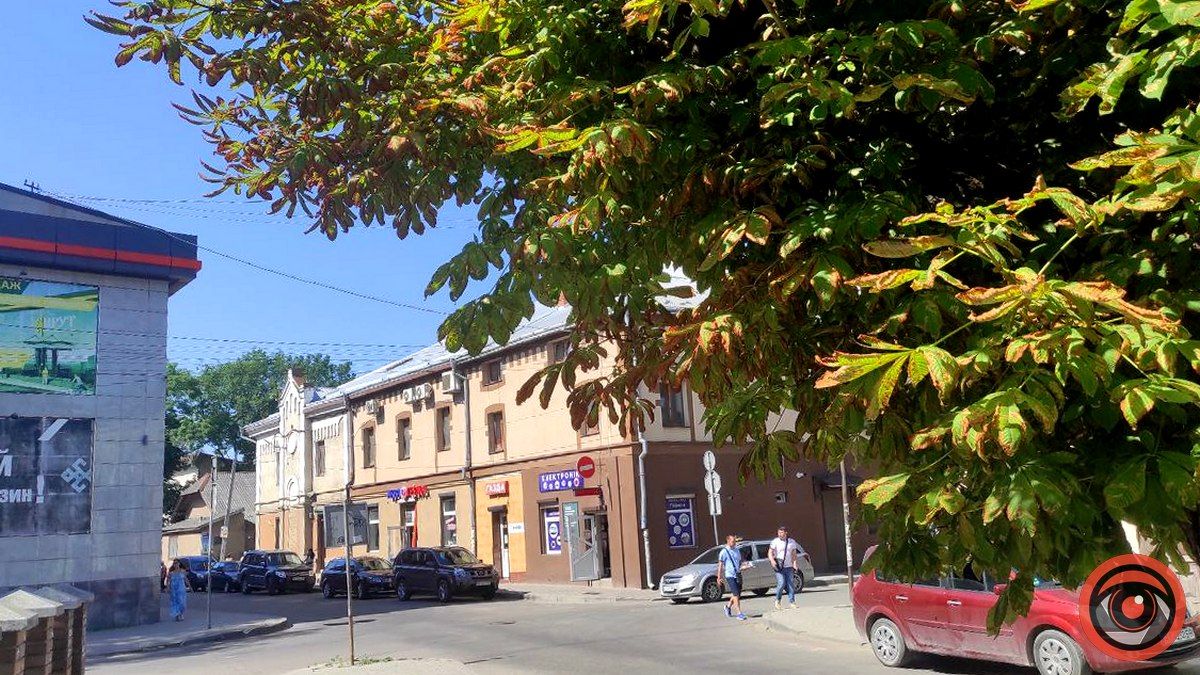 Вулиця Шухевича в Коломиї: контрасти 4