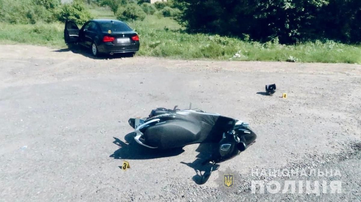 Під Ценявою перекинулась автівка, а у Шепарівцях збили мотоцикліста 1