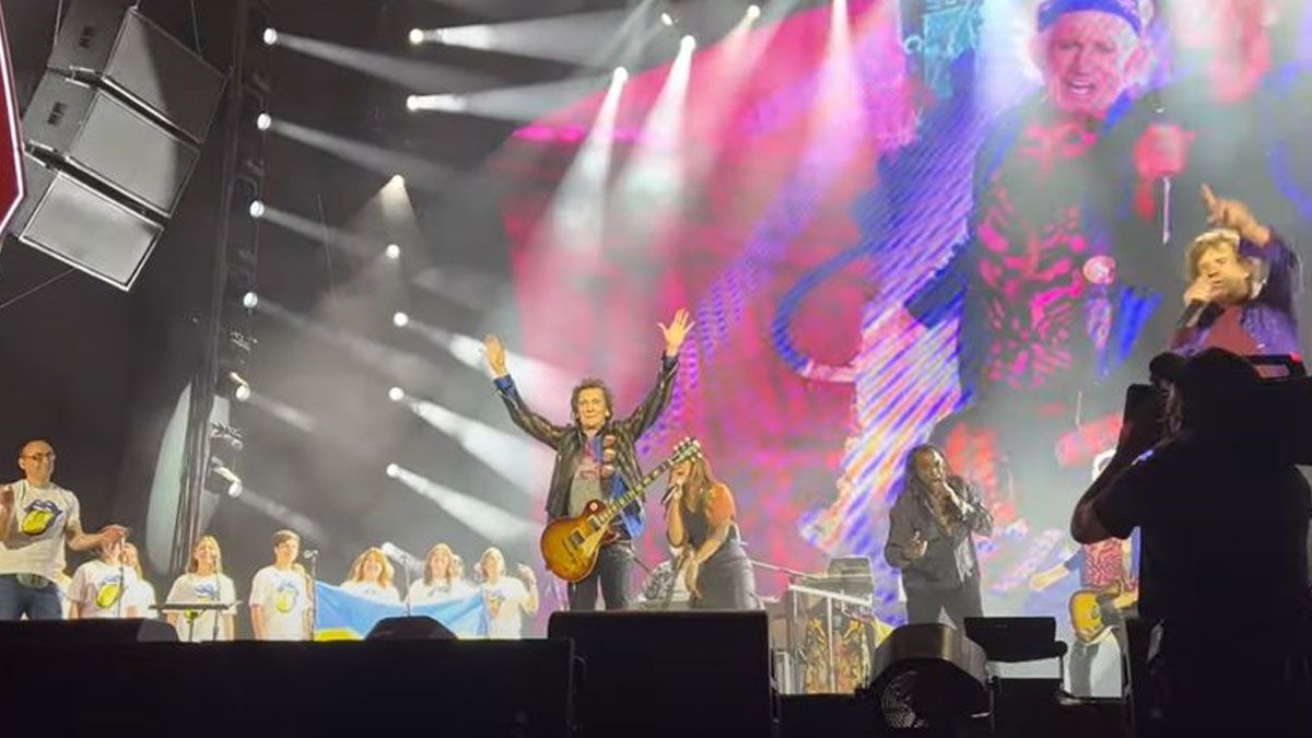 Легендарні Rolling Stones виступили на одній сцені з українськими дітьми. Відео