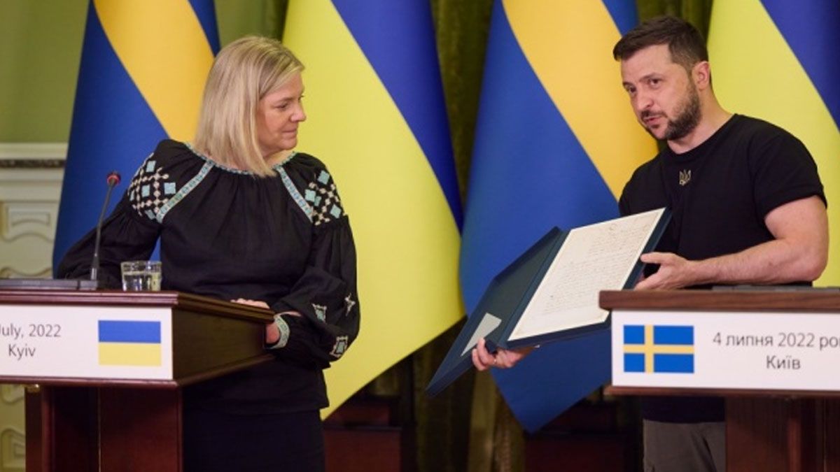 Документ про визнання Запорізької Січі як незалежної держави прибув до України