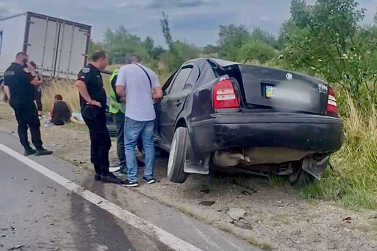 Смертельне зіткнення на Прикарпатті: загинуло двоє людей 1
