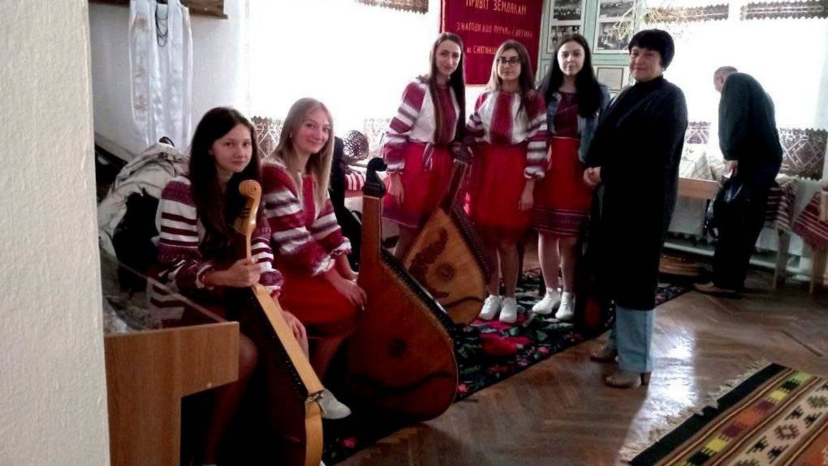 У Снятині відзначили день народження Марка Черемшини 1