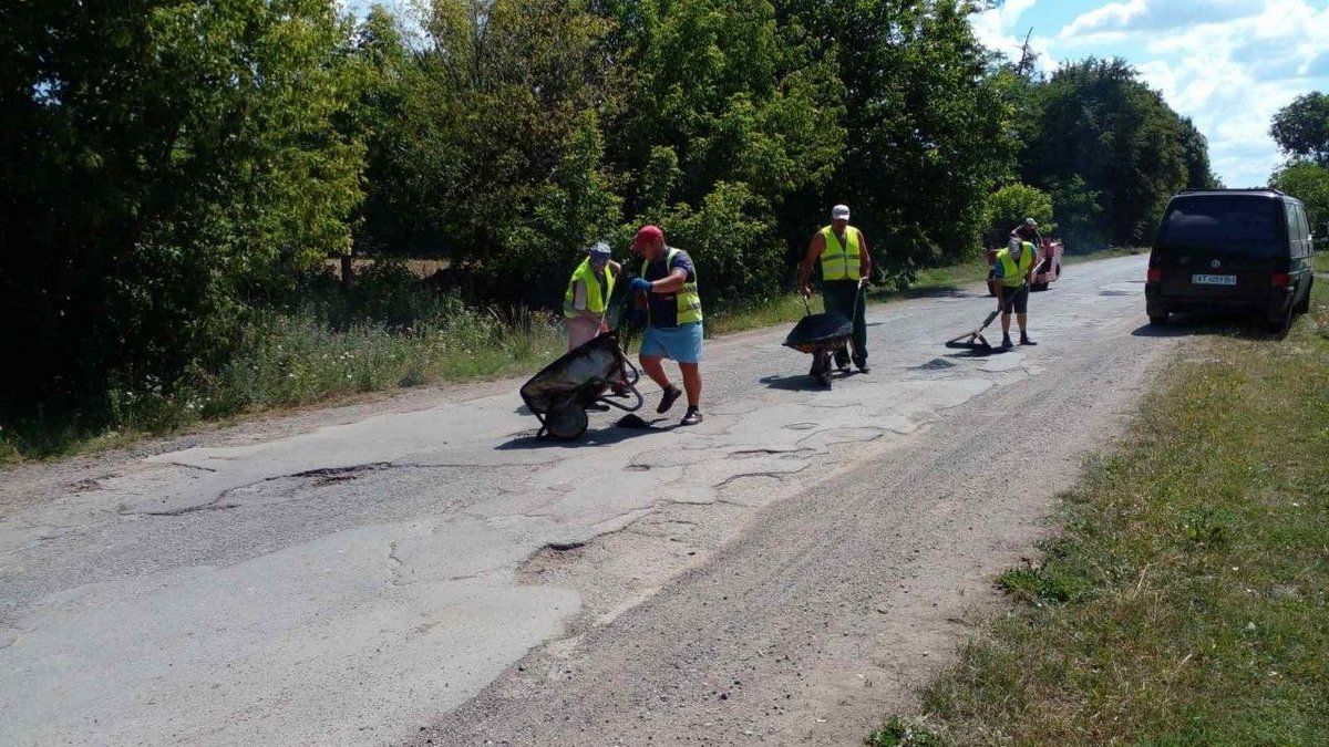 На Городенківщині завершили поточний ремонт дороги 1
