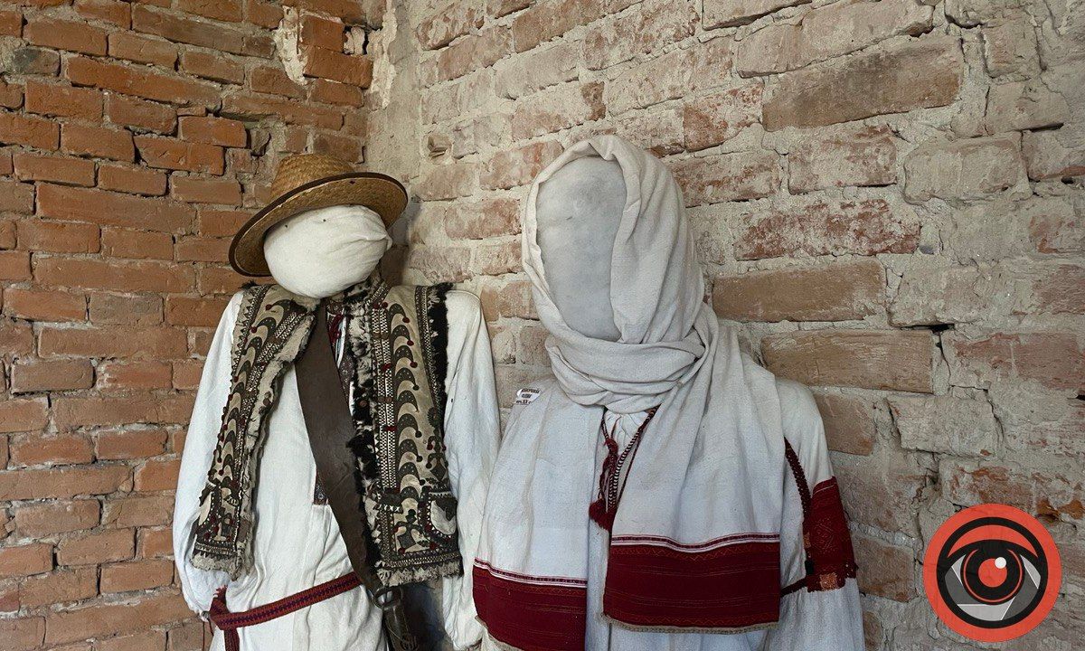 Унікальна виставка "Батьківська хата. Homestead" у Коломиї 2