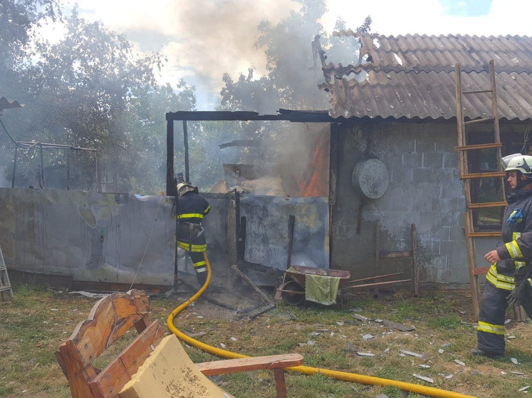 У Снятинській громаді гасили пожежу 2