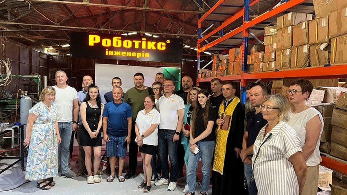 Роботи в Карпатах: на території старого лісопильного цеху виготовлятимуть роботів