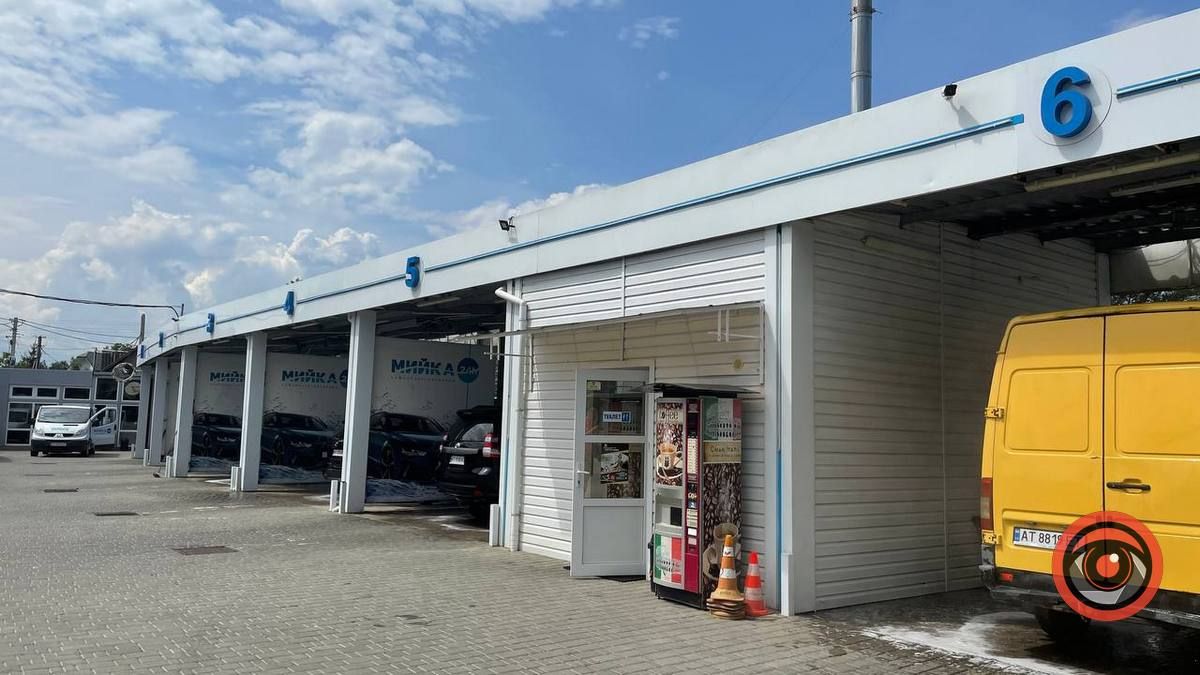 Автомийки Коломиї | де помити машину власноруч 1