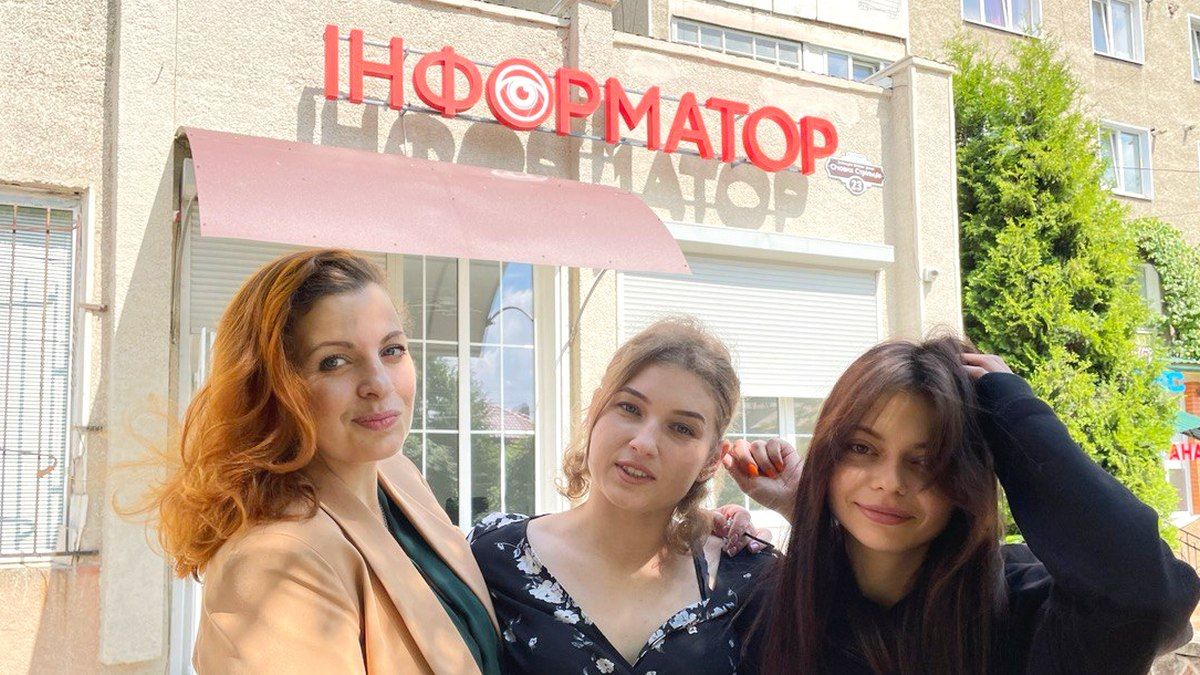 Як виживають інформаційники Прикарпаття після початку воєнного стану 1