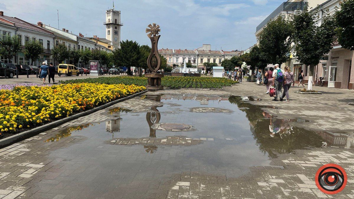 Калюжі в Коломиї: як виглядає місто після дощу. Фоторепортаж 5