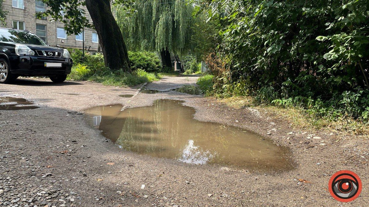 Калюжі в Коломиї: як виглядає місто після дощу. Фоторепортаж 17