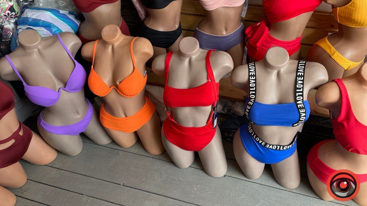 Маст-хев літа: де та скільки коштує купальник у Коломиї 6